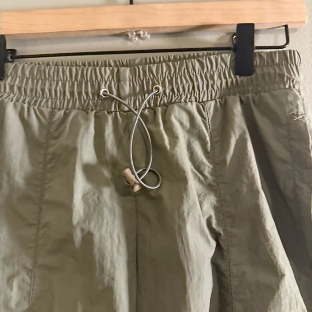 Wilo Gray Sweatpants with Elastic Waistband and Ruched Legs